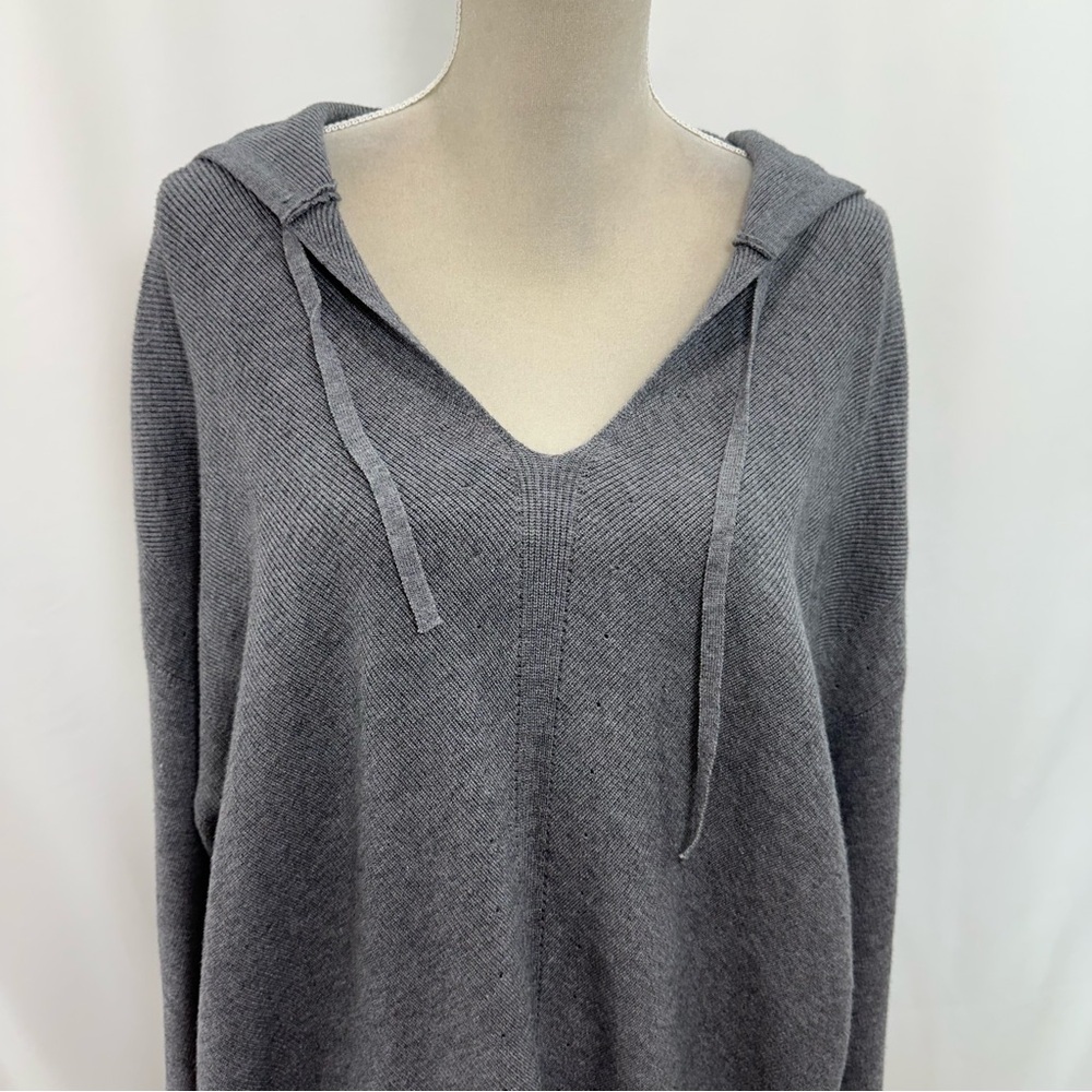 NWOT Vila Milano Gray Hooded Sweater Women’s Plus 3XL V Neck Long Sleeve - Picture 3 of 8